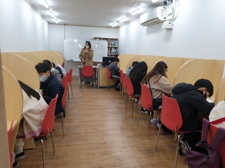 웅진씽크빅 우리동네 한자대장, 2023 상반기 한국교육문화콘텐츠진흥원 시행 실용한자 자격검정 시행 웅진씽크빅 우리동네 한자대장, 2023 상반기 한국교육문화콘텐츠진흥원 시행 실용한자 자격검정 시행