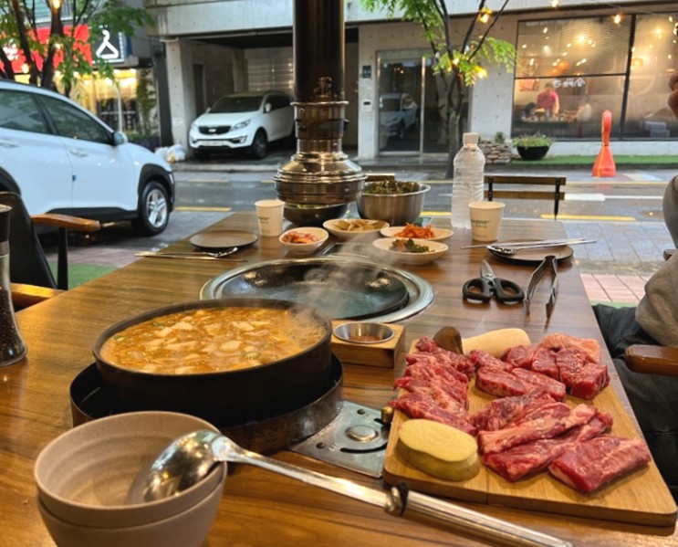 죽전맛집 깍뚝꽃살이 맛있는 분위기 짱 지글2.4보정카페거리점