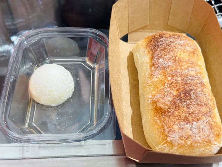  신사역 빵집 모센즈 스위트 신사점 | 카이막 맛집 아랍 디저트 카페:서울/신사동