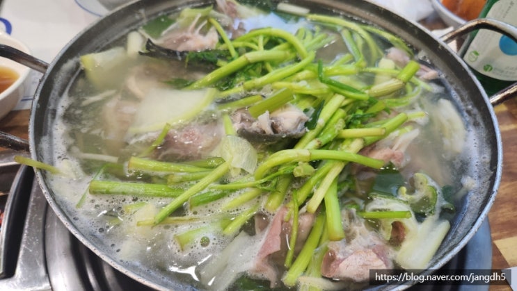  삼정 복집---군포 맛집, 생참복지리탕, 복 껍질 무침, 모임하기 좋은 곳