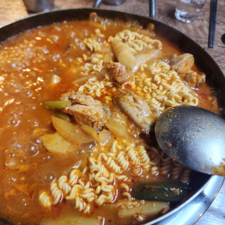  오죽이네 - 닭매운탕으로 유명한 익선동 맛집
