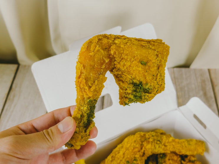  9,900원에 즐기는 바삭한 후라이드! 치킨마루 켄터키 토마호크 (부산 연산동치킨맛집 추천)