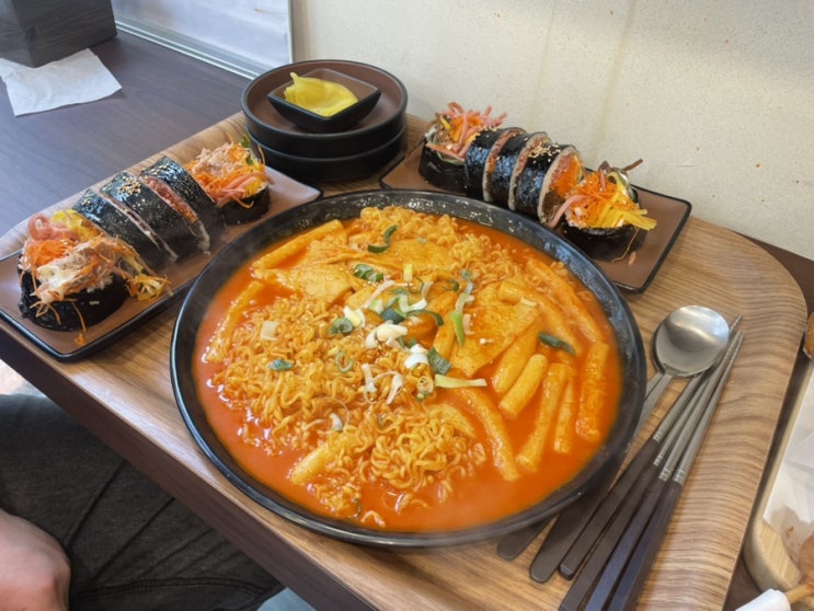  구월동 분식집 , 구월동 대왕 김밥 : 팔뚝김밥 , 주차가능 , 라볶이도 맛있고 구월동 혼밥 하기 좋은곳