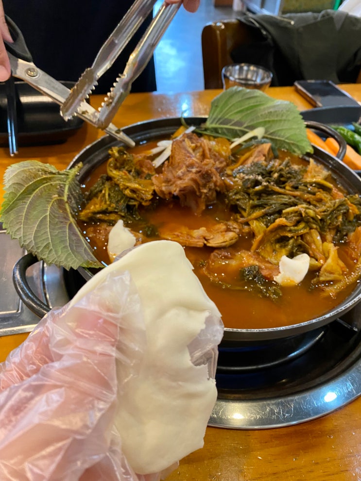  [동탄 호수 공원 맛집] 바로 뜯는 수제비! 호수품은감자탕