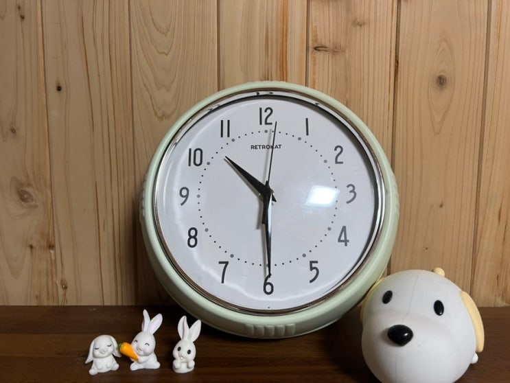  이쁜시계추천 레트로캣 무소음 마카롱 벽시계 선물하기도 좋아요