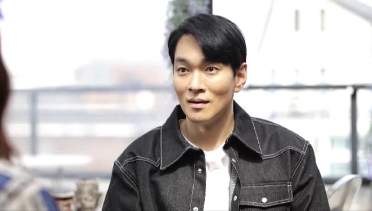 "진짜 너무 예뻐 결혼하고 싶어요" 비혼주의 이규한, 첫눈에 반했다고 고백한 연상 여배우 정체 "진짜 너무 예뻐 결혼하고 싶어요" 비혼주의 이규한, 첫눈에 반했다고 고백한 연상 여배우 정체