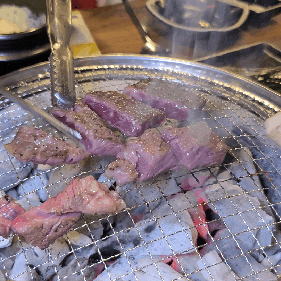 율하 소고기 육질이 남다른 블랙 앵거스 최상급 품종만 취급하는 소고기집박군네 율하 소고기 육질이 남다른 블랙 앵거스 최상급 품종만 취급하는 소고기집박군네