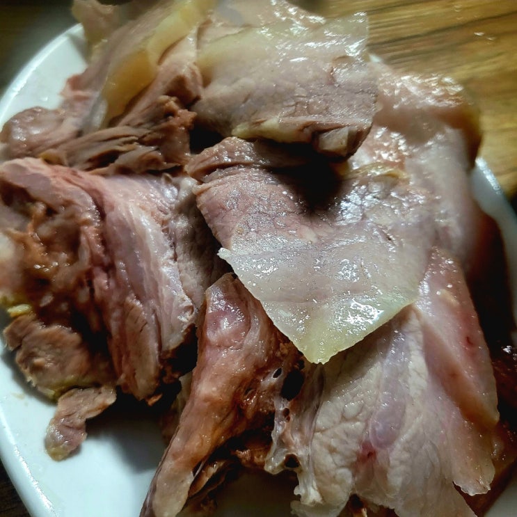  [ 대구맛집추천 ] 성식영&싸이도 반한 담백 깔끔한 수육&돼지국밥 향촌동 '군위식당' 현지인 맛집 & 노포 맛집