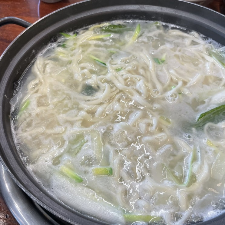  송도 맛집 우이며녹 백합칼국수 본점!