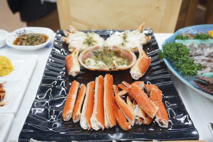  여수 해상케이블카 횟집 풍부한 상차림과 서비스에 놀라고 왔던 진남횟집