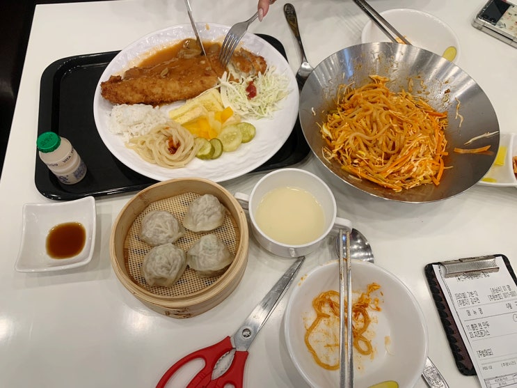  "23년 2월 먹방일지" (신포우리만두,단술,선현대솥뚜껑갈비,안영순베이커리,차이홍,토속해장국,리춘시장)