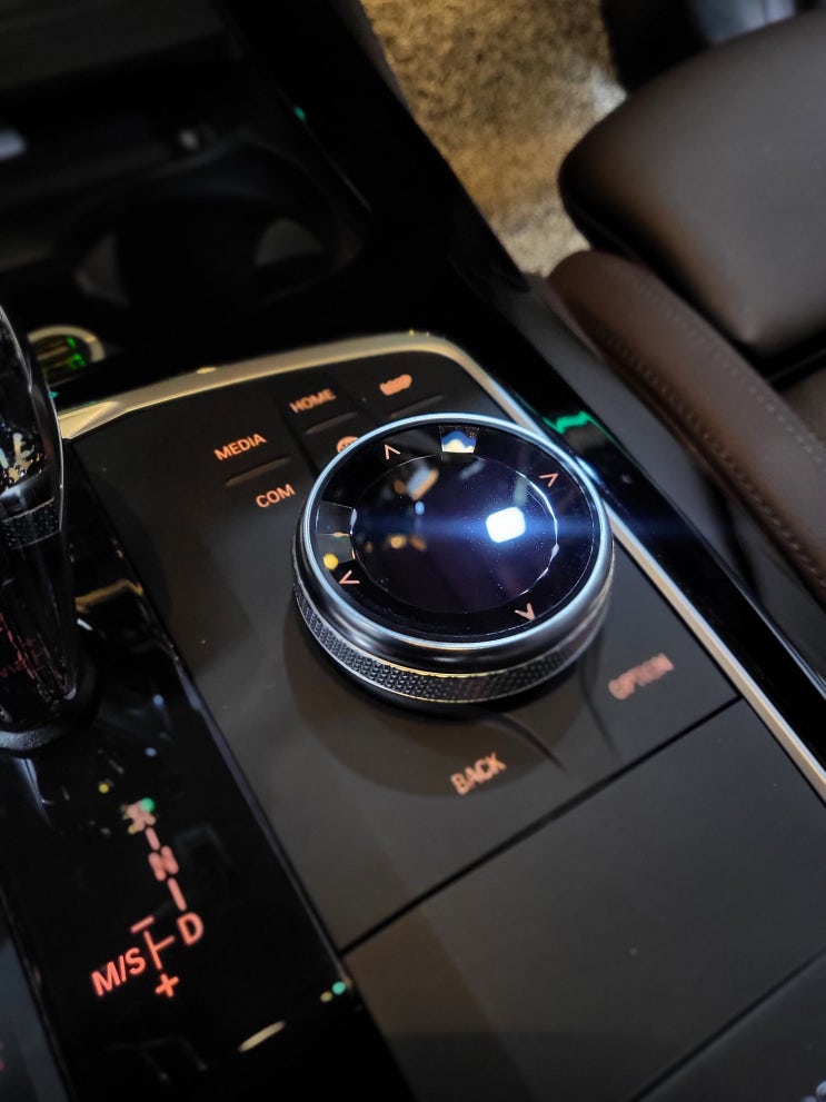  충남 세종 공주 당진 서산 서천 청주 대전 bmw x3 신차 패키지 전문 업체 크리스탈기어봉 3종 신차 검수