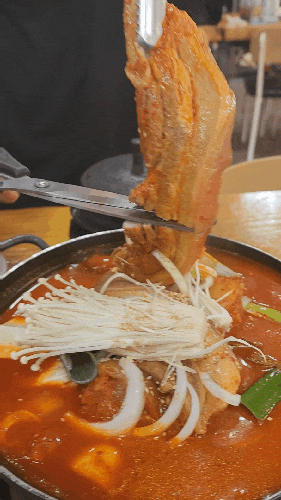  청주공항맛집 / 묵은지가 일품인 가마솥의 누룽지
