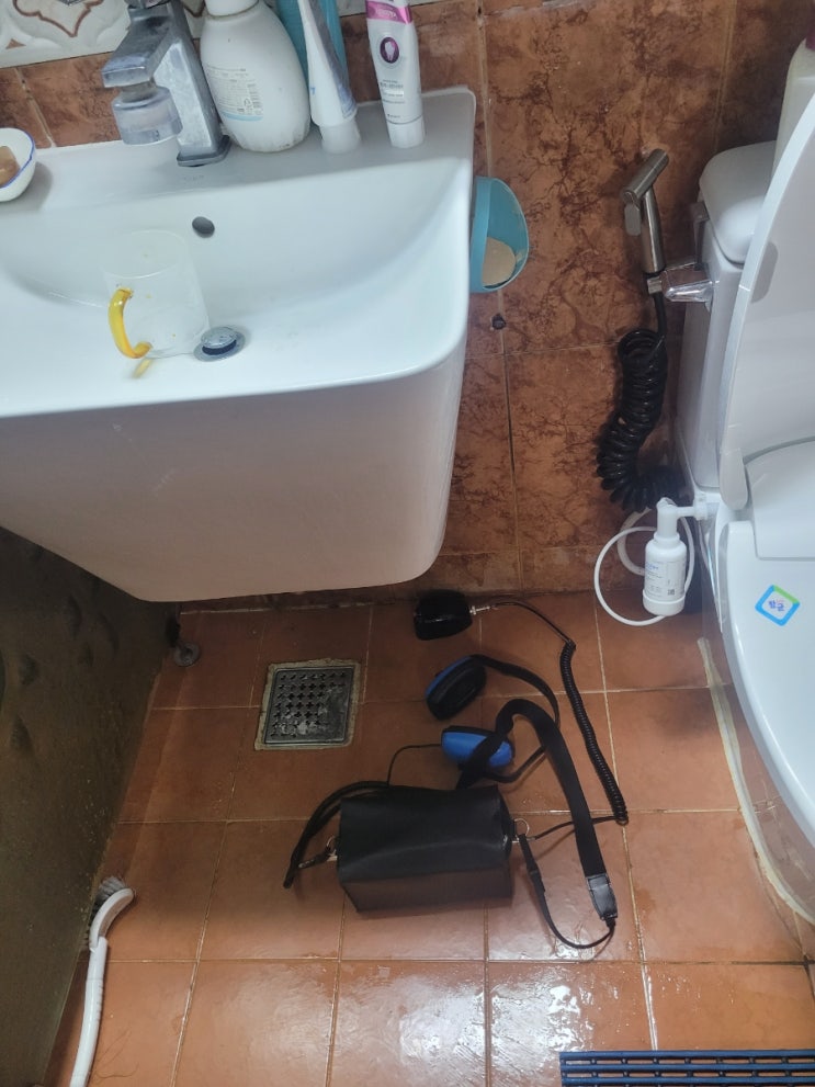  산곡동누수탐지 앵글벨브 문제로 누수된 사연
