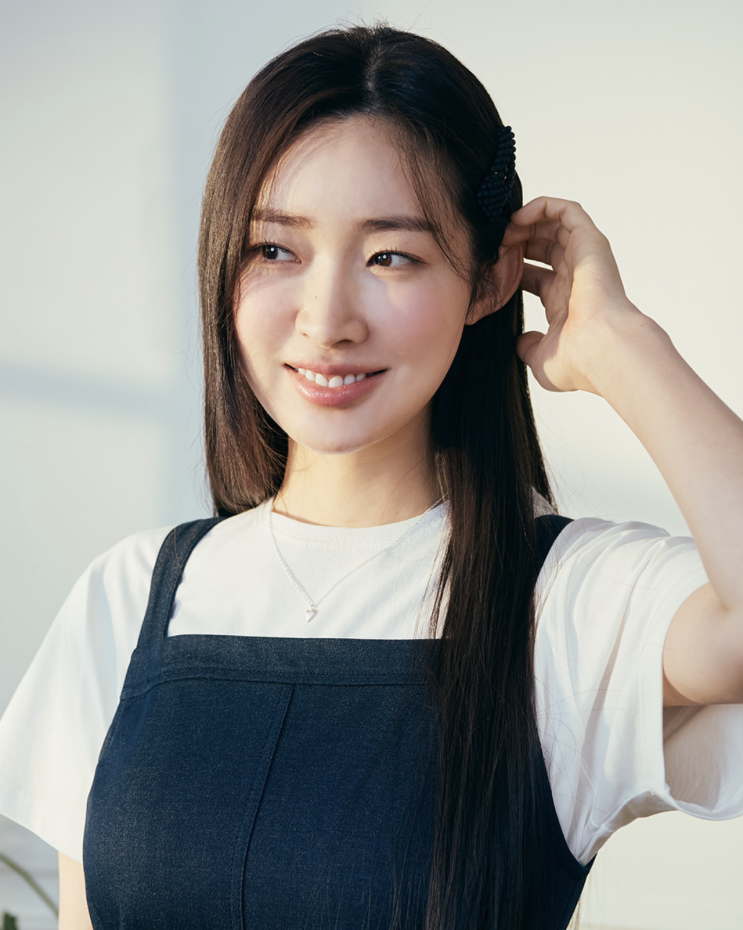  차정원 착용 뷔스티에 롱원피스, 민소매 나시 미니원피스 코디 패션 브랜드는?