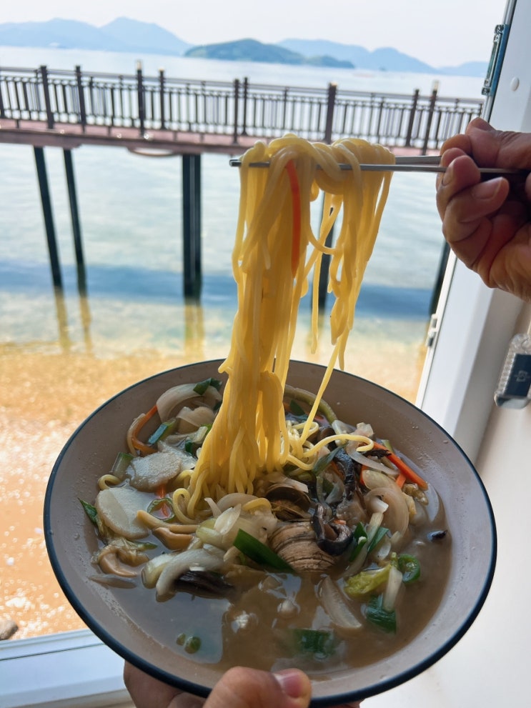 [거제 오션뷰 맛집/성포 감성 중국집]그날의 중식, 볶다-바다가보이는 능이짬뽕 맛집