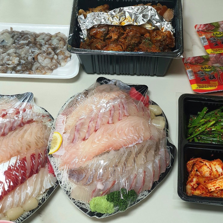  구리 농수산물시장 모둠회 매운탕 산낙지 족발 천하대만족