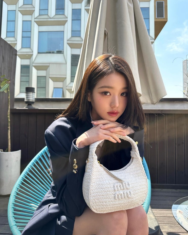 '독보적인 비주얼' 아이브 멤버 장원영, 명품 각선미 몸매로 치명적 예쁨까지 '독보적인 비주얼' 아이브 멤버 장원영, 명품 각선미 몸매로 치명적 예쁨까지