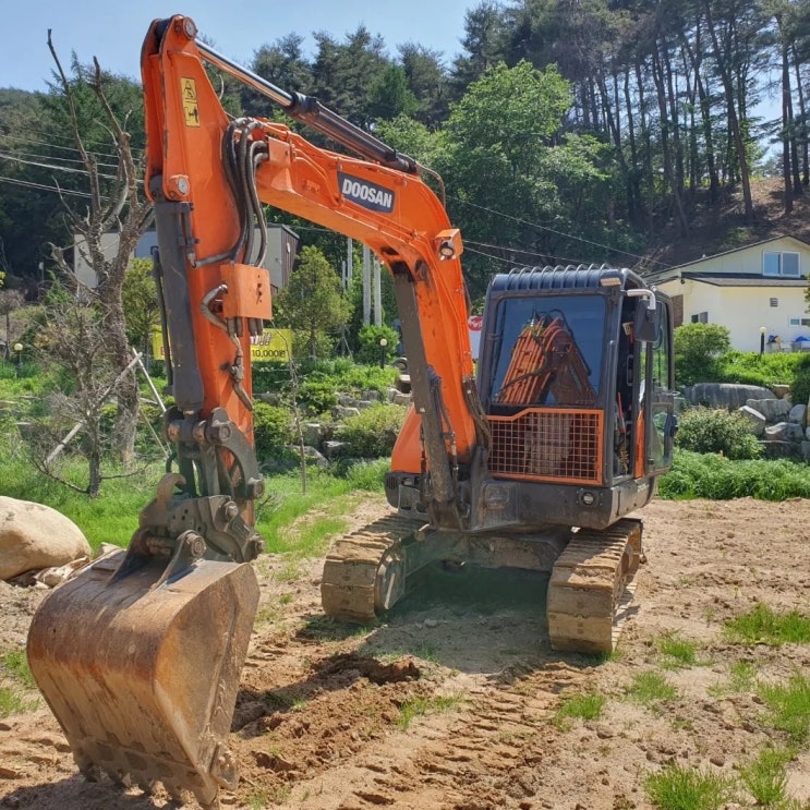두산 DX55MT 2018년식 3300만원 판매합니다. 두산 DX55MT 2018년식 3300만원 판매합니다.