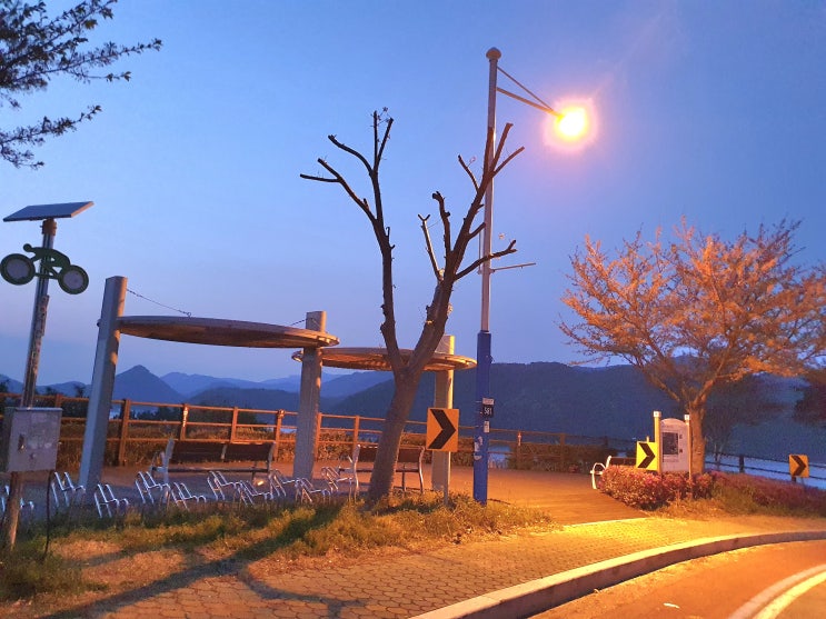  평인일주로 노을전망대 일몰 관경 저녁놀 남피랑길 통영 일주 코스 드라이브 코스 유채꽃밭 운동기구 통영 드라이브하기 좋은 곳