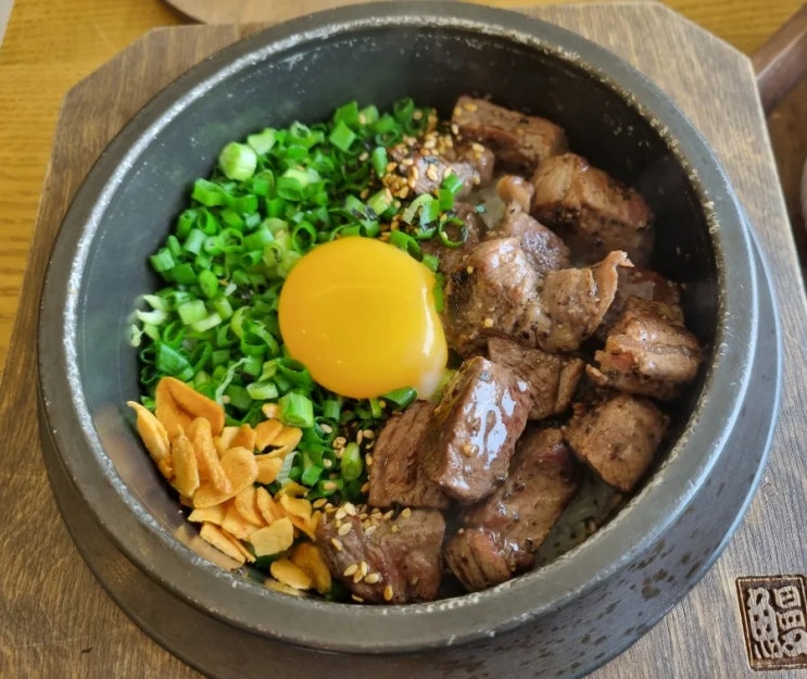  부산 기장 장어구이와 솥밥이 맛있는 "칠암만장"