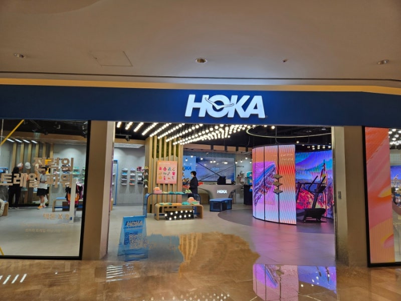 여행신발로 호카 경등산화를 샀습니다.호카 아나카파 로우 GTX