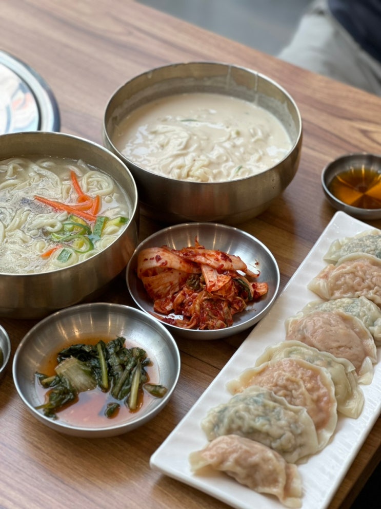  진한 사골육수가 맛있는 선릉역 칼국수 [심가네칼국수]