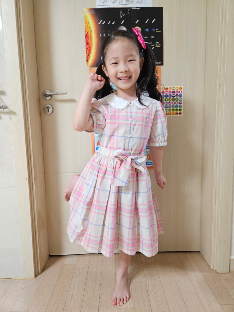 헤지스키즈 체크 셔츠 원피스 여아 여름옷 준비했어요.(7살사이즈)