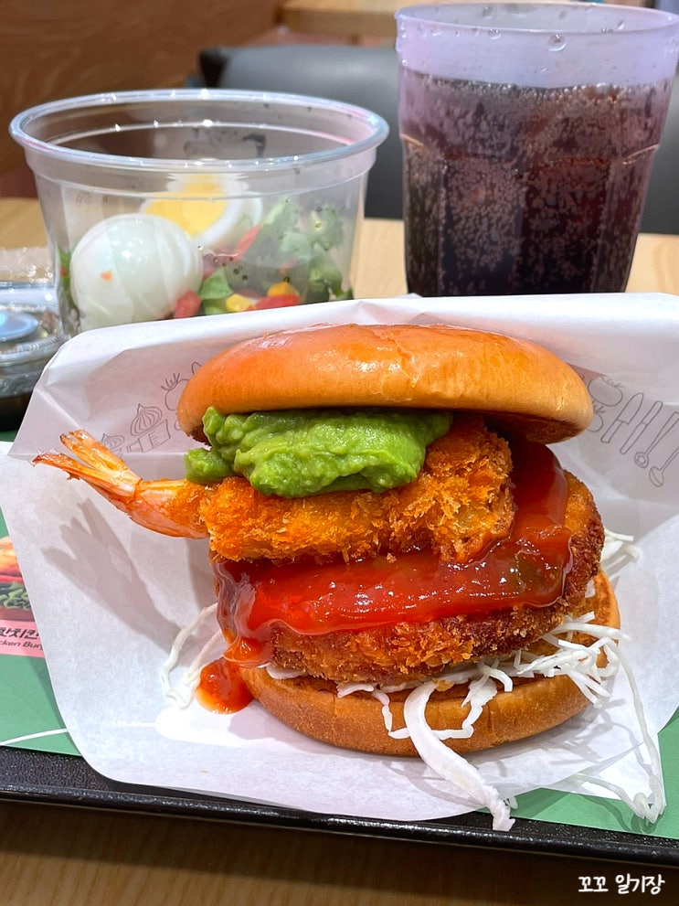  모스버거 5월 신메뉴 어메이징 쉬림프 버거 / 버터플라이 쉬림프 칼로리 영양정보 맛보기