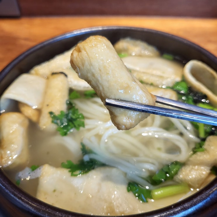 안양 아이에스비즈타워 맛집 성대생우동짜장 뚝배기어묵우동 먹을만 하네. 안양 아이에스비즈타워 맛집 성대생우동짜장 뚝배기어묵우동 먹을만 하네.