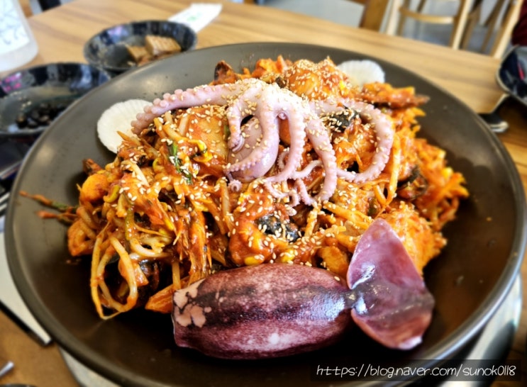  운정 아구찜 알천지 파주점 해산물과 아구가 푸짐한 아구해물찜