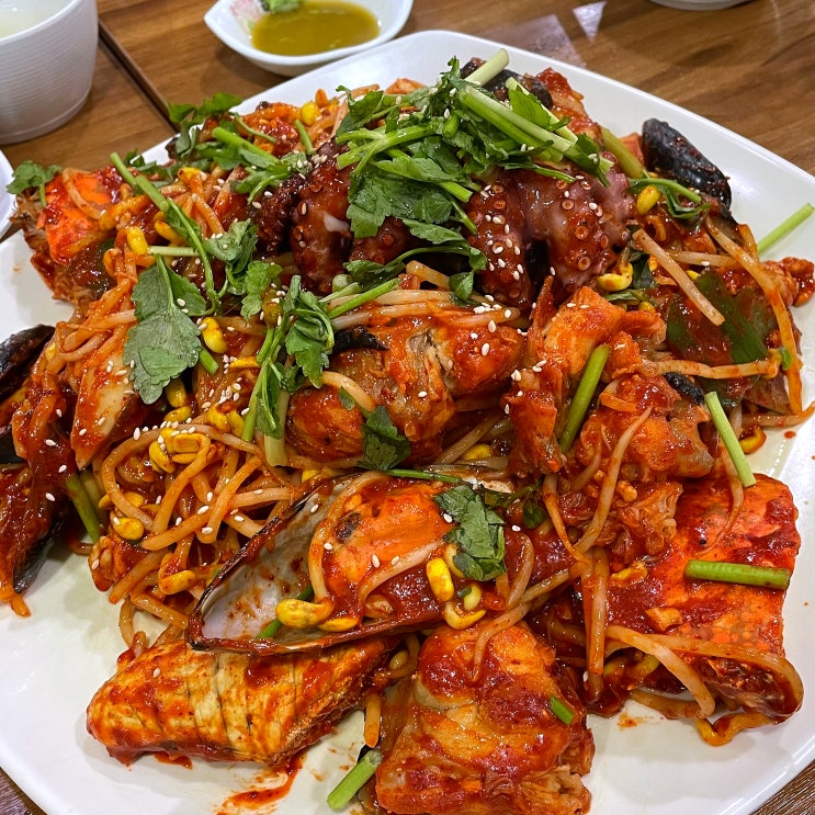  약수역 신당동 줄서는 아구해물찜 볶음밥 맛집 - 약수동해물텀벙