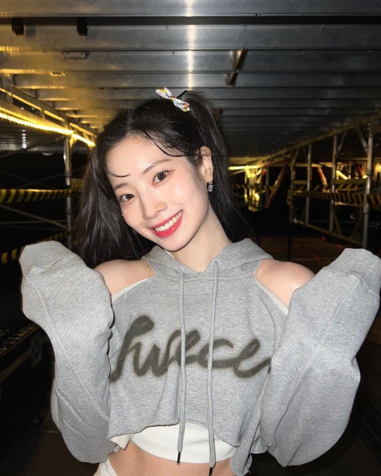 '도시횟집' 방문한 트와이스 다현, 해맑은 미소로 생선 손질...맑눈광 된다 '도시횟집' 방문한 트와이스 다현, 해맑은 미소로 생선 손질...맑눈광 된다