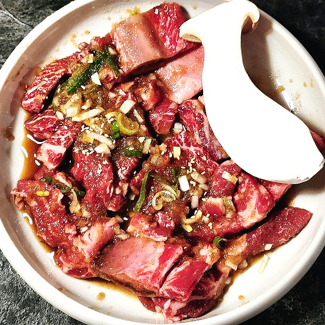  강남 고기집 숙성 소갈비 전문점 우륵