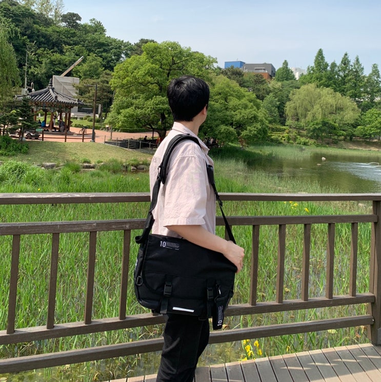  남자메신저백 대학생 크로스백 활용할 만한 가방