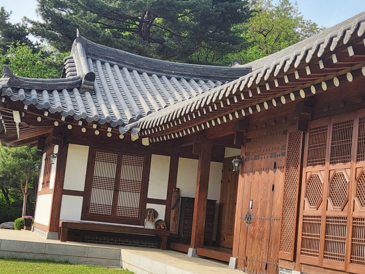 수원 근처 한옥스튜디오에서 소규모돌잔치 했어요.