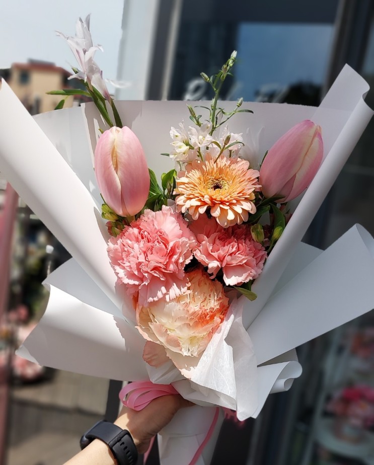 강남 꽃집 역삼역 꽃집 [페아라플로] 사랑스러운 꽃다발