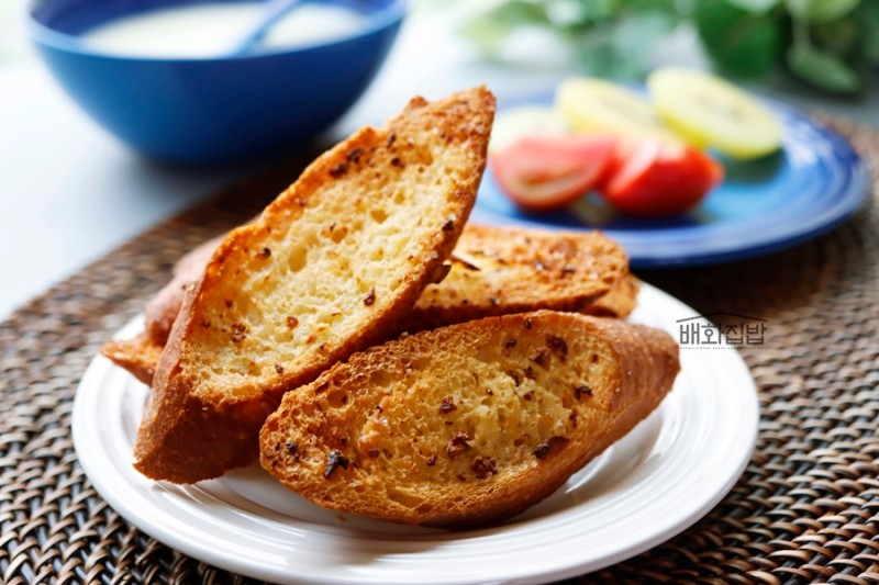 에어프라이어 마늘빵만들기 마늘바게트 마늘빵 버터 갈릭 소스 레시피 : 네이버 블로그