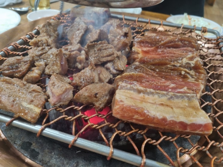 대전 둔산동 숯불맛 나는 돼지양념갈비맛집 황소불화로구이둔산점