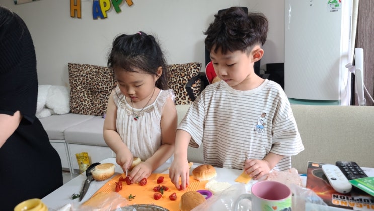  집콕놀이 키즈쿠킹 엄마표요리 유아 어린이 간식 미니 햄버거 만들기