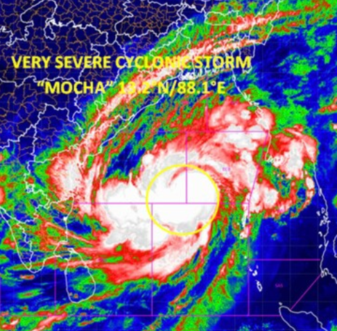 강력한 사이클론 모카가 접근함에 따라 방글라데시, 미얀마 해안가의 수천 명이 피난처를 찾으라고 말했습니다