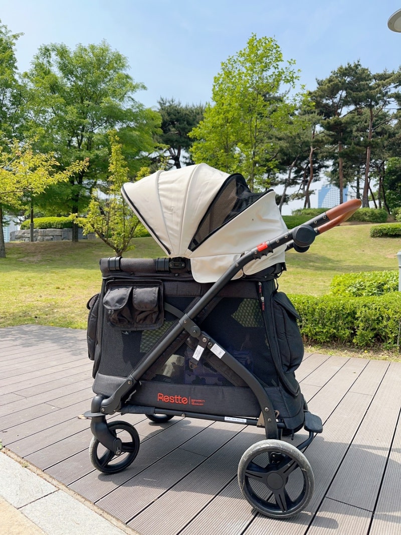 유아 웨건 레스떼 시즌4 프리미엄아이보리 세번째 유모차로 선택!