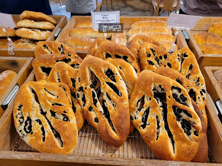  [영등포 빵집] 영등포역 근처 빵맛집 오월의종 타임스퀘어점 내돈내산 자세한 후기!