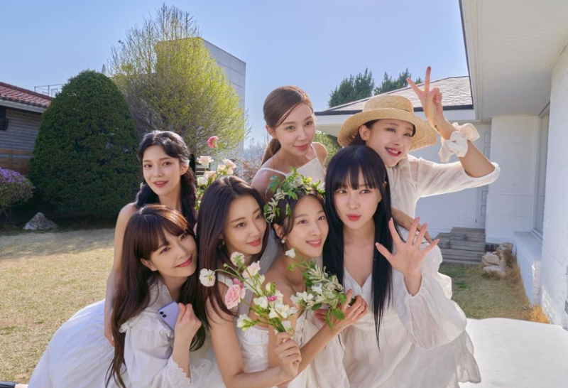 나인뮤지스 민하 비연예인과 결혼 멤버들 총출동 웨딩사진