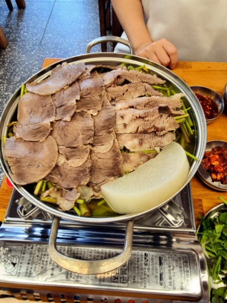  Review/ 용리단길 미나리수육맛집  능동미나리