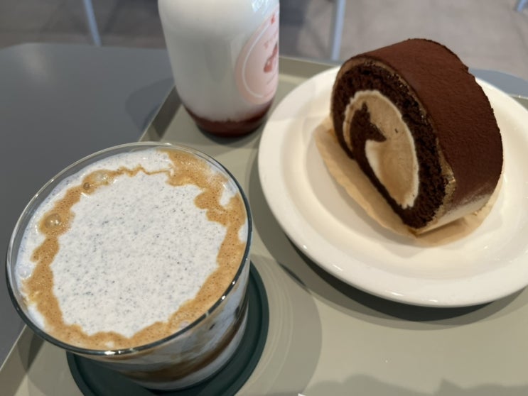  [관평동 카페] 부드러운 크림에 너도 녹고 나도 녹고 커스텀커피 대전관평점