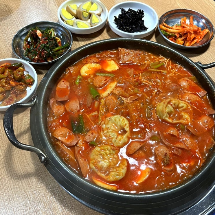  [수원] 방송에 나온 밑반찬 푸짐한 화서역 맛집, 뚱이네부대찌개