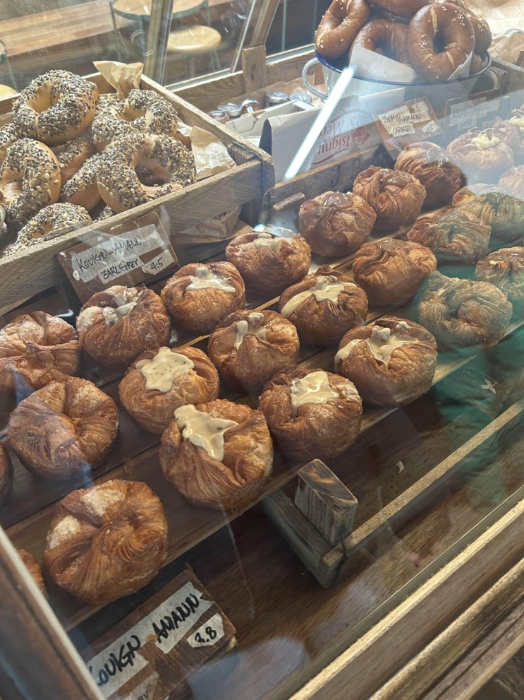 [문래] 창작촌 빵이 맛있는 대형 카페 러스트 베이커리 (내돈내산)