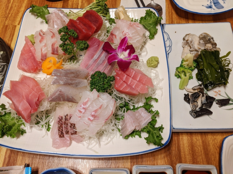  제기동맛집 부산횟집 조용한 모임장소로 딱 맞습니다