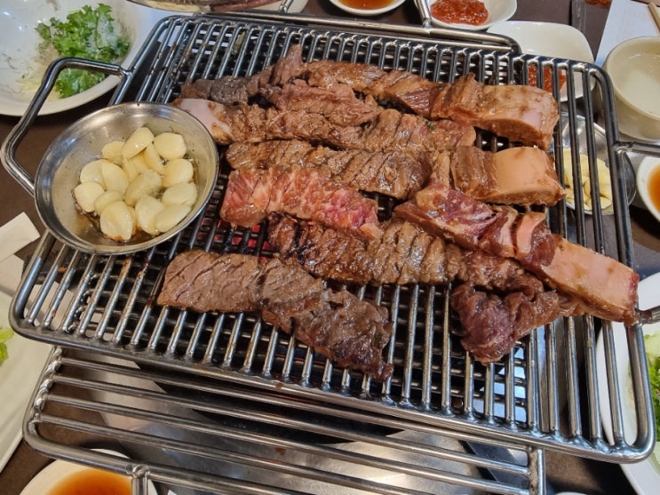  홍릉갈비 본점! - 50년 전통 소갈비 전문 - 청량리 제기동 양념갈비 맛집- 서울